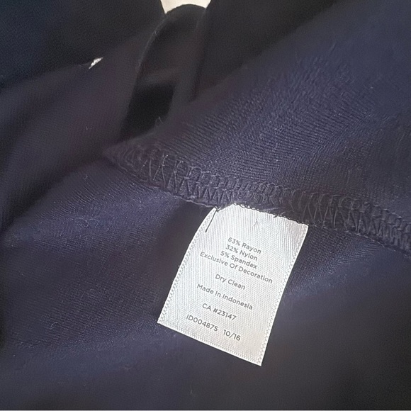 Talbots Size 12 Petite Navy Blue and white 3/4 Sleeve Knit Stretchy Sheath Dress - Picture 4 of 5